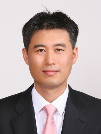 강성모교수 사진